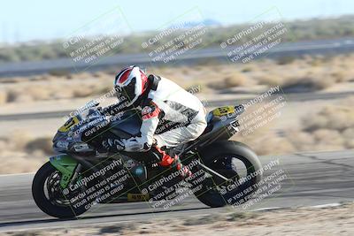 media/Dec-07-2025-CVMA (Sun) [[3e7d2de5dc]]/Race 15-Amateur Formula Open/